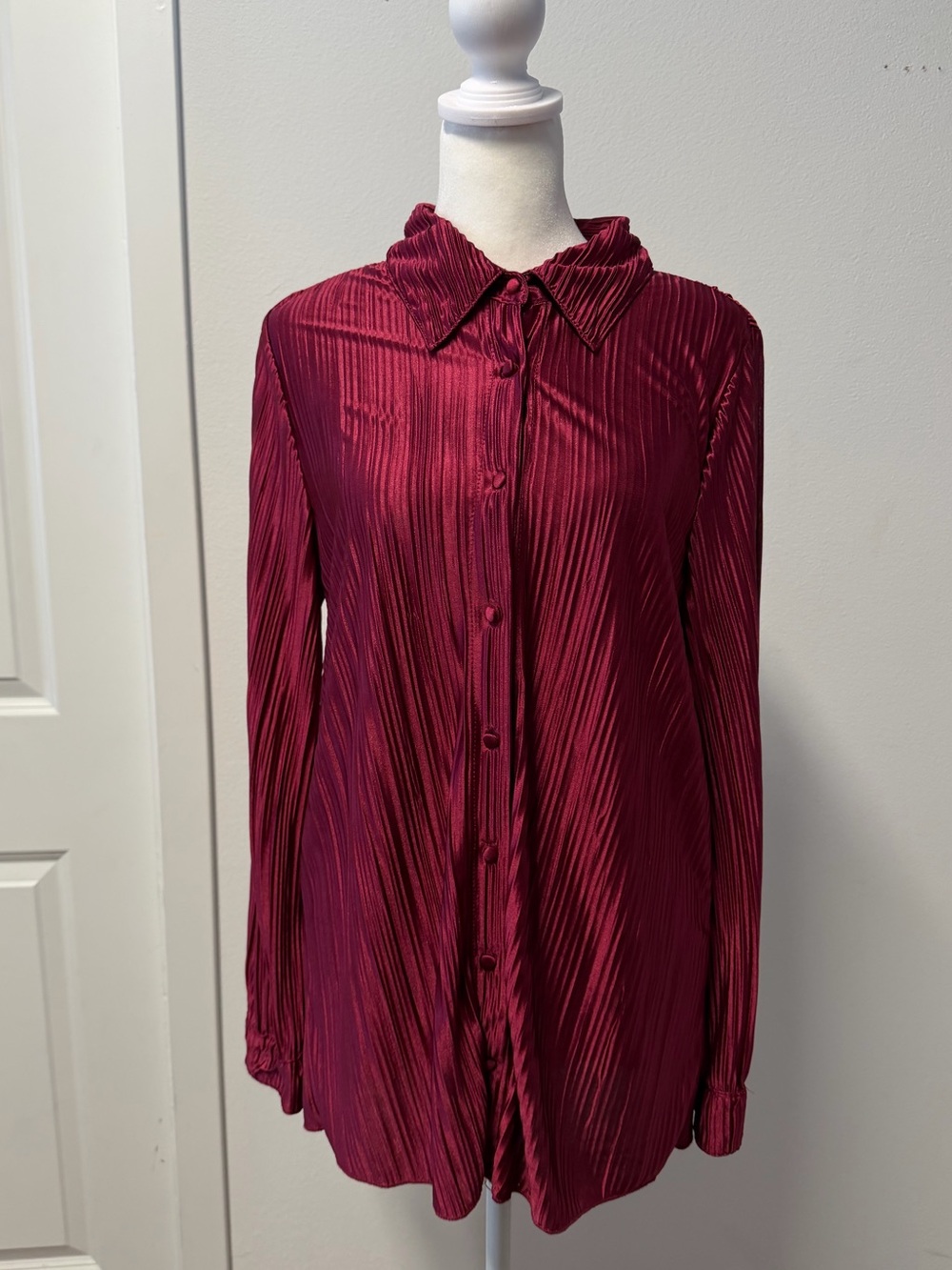 Alison Andrews Magenta Pleated Button Front Blouse Top Size Medium
